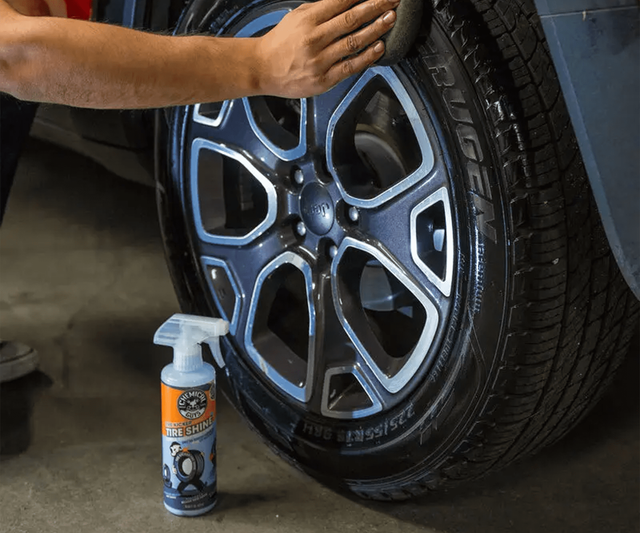 Чорніння для шин Chemical Guys Tire Kicker Extra Shiny Tire Shine TVD113_16