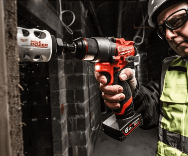 Акумуляторний дриль-шуруповерт Milwaukee M12 FPD2-402X 4933479869