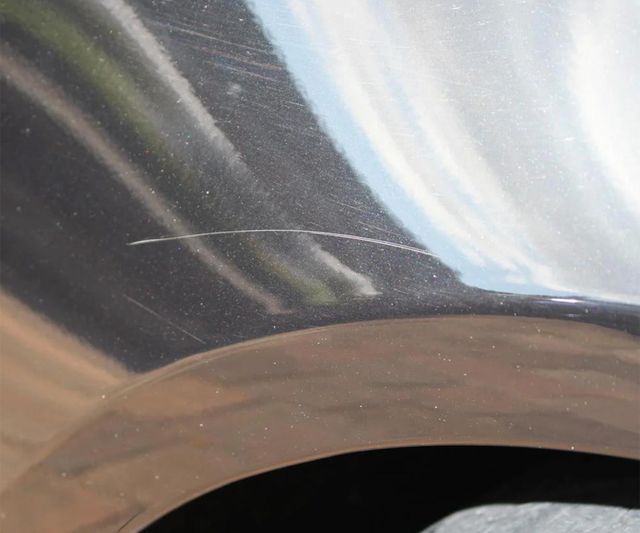 Полироль для кузова Turtle Wax Scratch Remover 040007