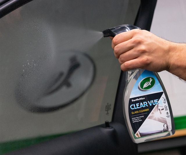 Очищувач скла Turtle Wax ClearVue Glass Cleaner 040013