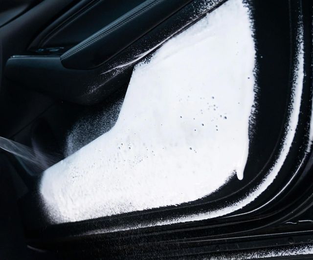 Аерозольний очищувач Turtle Wax Interior 1 Multipurpose Cleaner & Stain Remover 040039