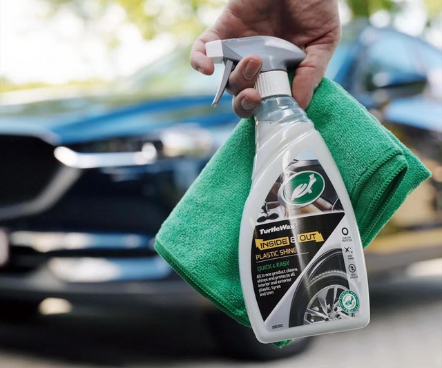 Покриття для пластику та гуми Turtle Wax Inside & Out Plastic Shine 040081 Покриття для пластику та гуми Turtle Wax Inside & Out Plastic Shine 040081